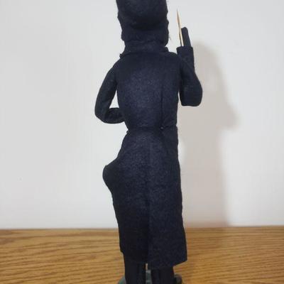 Lot 475: Byers Carolers Man in Black