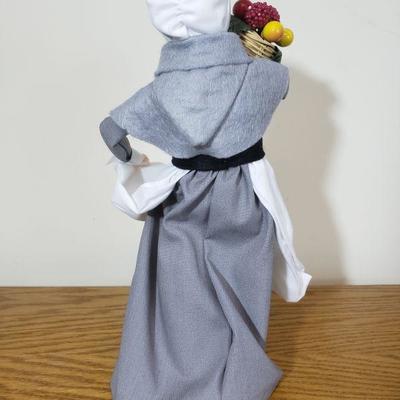 Lot 476: Byers Carolers Lady with Fruit Basket
