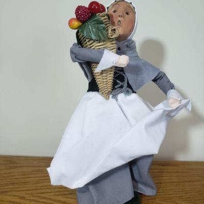 Lot 476: Byers Carolers Lady with Fruit Basket