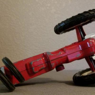 LOT #486: Vintage True Scale Tractor