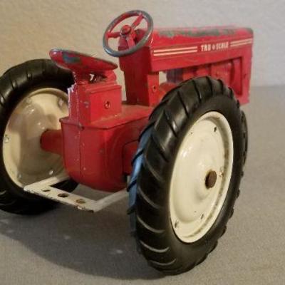 LOT #486: Vintage True Scale Tractor
