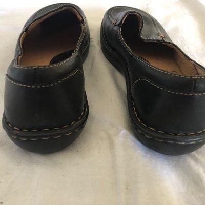 Lot of 3 Shoes Sketchers Shape Ups Born Haflinger Lot # 179