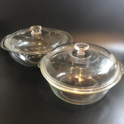 Lot of 2 Glass Pyrex 2 qt Casserole Dishes with Lid