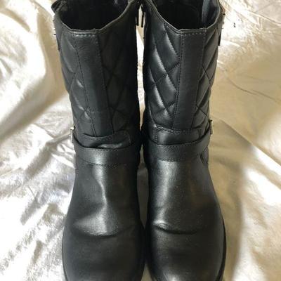 Lot of Three Ladies Boots Lot # 183