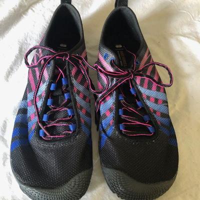 Merrill Aqua Climbing / Water ShoesSize 9.5 Ladies lot 184