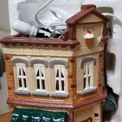 Lot 489: Dept. 56 (2) Village Buildings 