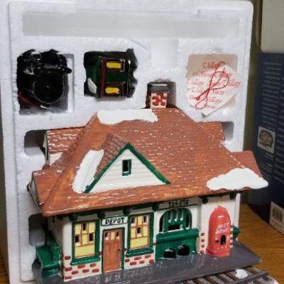 Lot 493: Dept 56 Snow Village Buildings (4)