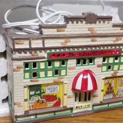 Lot 493: Dept 56 Snow Village Buildings (4)