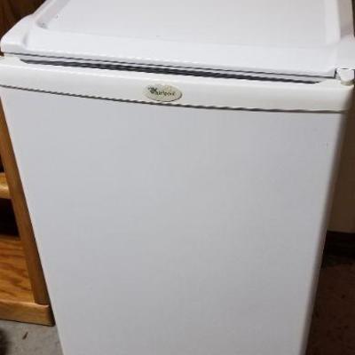 Lot 497: Whirlpool Mini Fridge