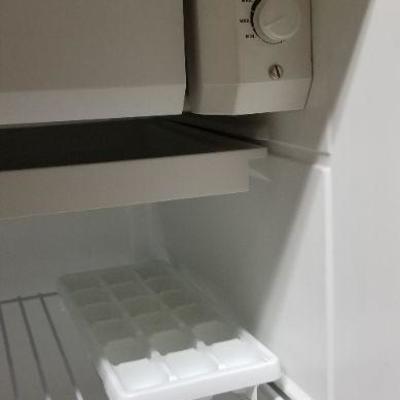 Lot 497: Whirlpool Mini Fridge