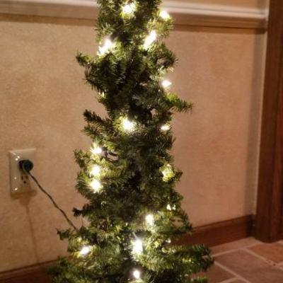 Lot 501: Christmas Tree Tested A++