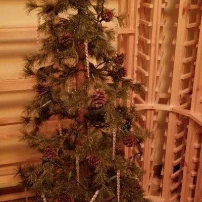 Lot 508: Christmas Tree Burlap Base