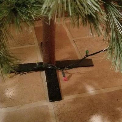 Lot 509: Christmas Tree