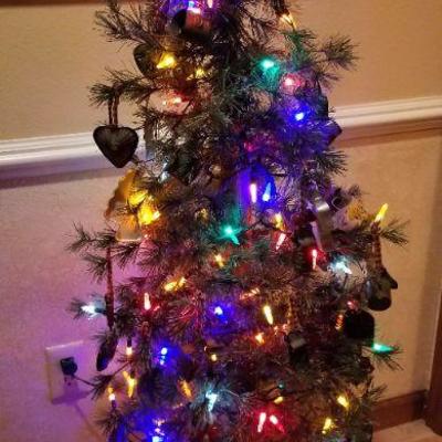 Lot 513: Christmas Tree with Ornaments 