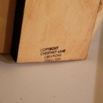 Lot 517: Chestnut Lane Halloween Wood Decor