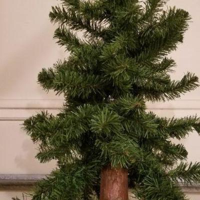 Lot 529: Christmas Tree 