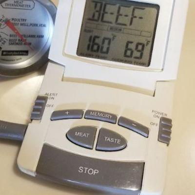 Lot 532; William Sonoma Meat Thermo Lot