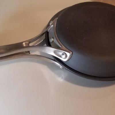 Lot 535: Pan