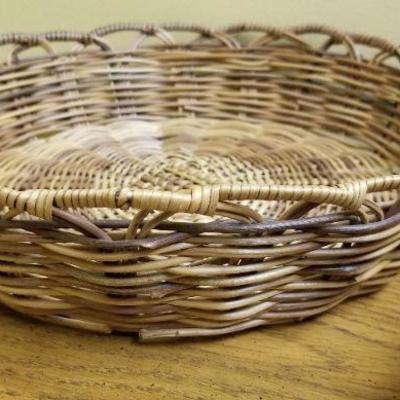 Lot 538: Basket lot