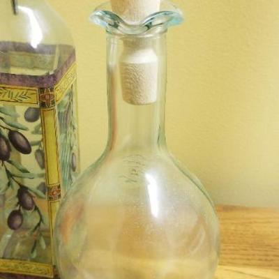 Lot 539: Jar/ Bottle Lot 