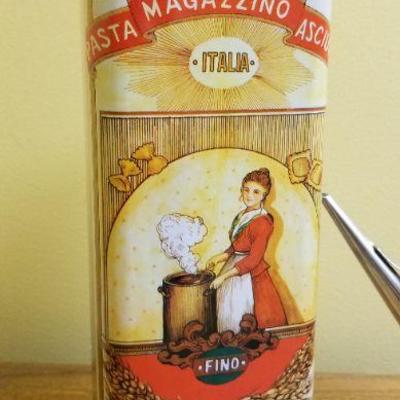 Lot 544: Metal Tins