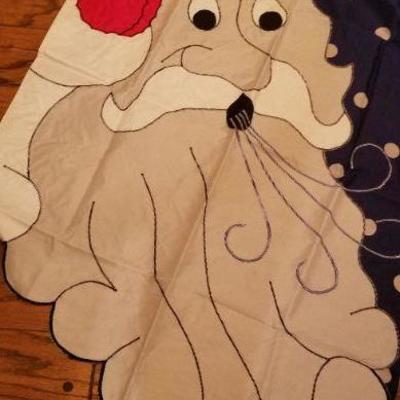 Lot 547: Vintage Outdoor Santa Flag