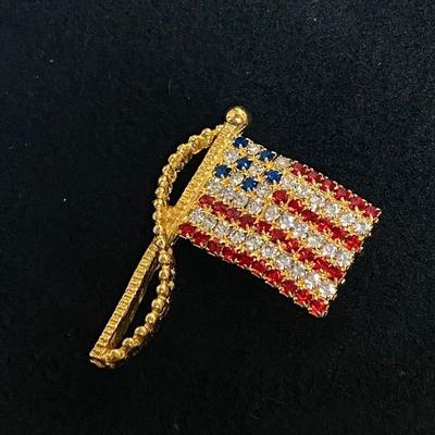 Patriotic Rhinestone American Flag Pin