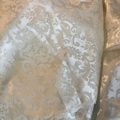 #57 Damask Banquet Table Cloth 