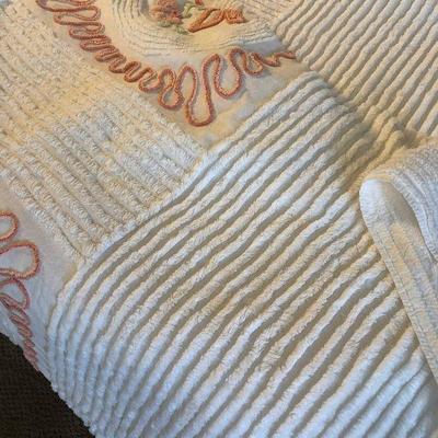 #88 Vintage Chenille Bed Spread 