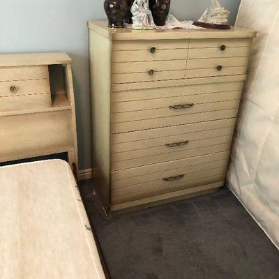 #97 Mid Century 4 Drawer Chest of Drawers