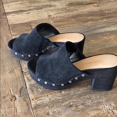 BANANA REPUBLIC black wooden suede clogs Size 8