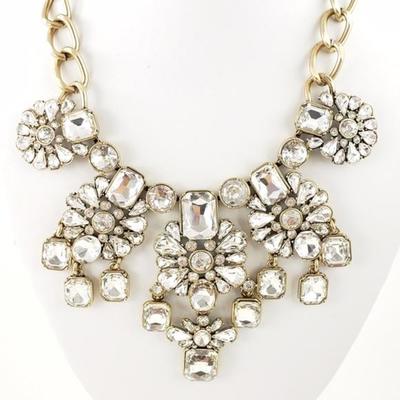 BANANA REPUBLIC "Silver Seas" statement necklace gold 