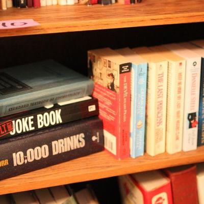 Lot 40 Huge Lot of Books