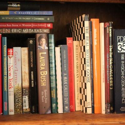 Lot 40 Huge Lot of Books