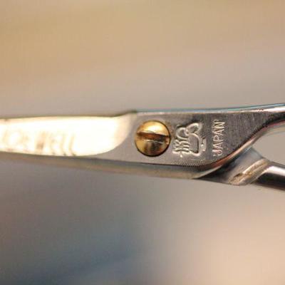 Lot 77 Salon Quality Scissors 4