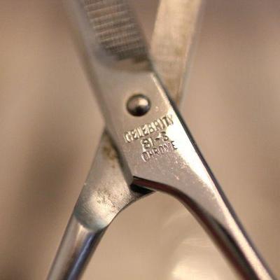 Lot 78 Scissors & Razors