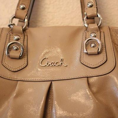 Lot 81 Coach Purse