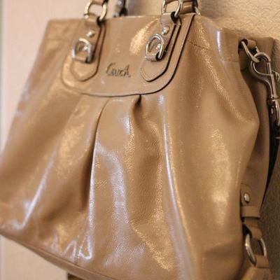 Lot 81 Coach Purse