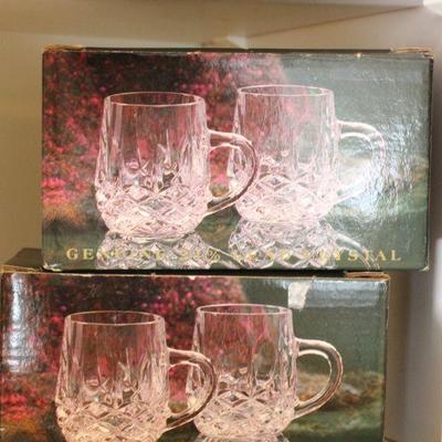 Lot 204 Misc. Kitchen Items