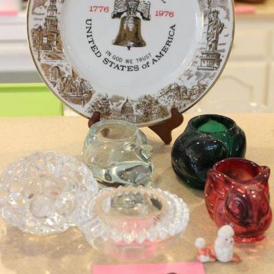 Lot 223 Collectible Glassware