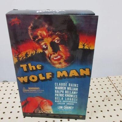 Lot 5 - Sideshow Toy The Wolf Man Universal Monster 12â€ Figure