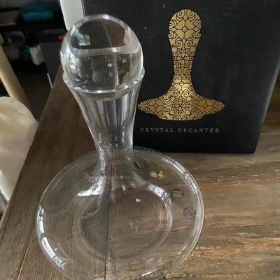 CRYSTAL WINE DECANTER by Venero London NEW IN BOX