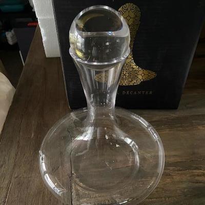 CRYSTAL WINE DECANTER by Venero London NEW IN BOX