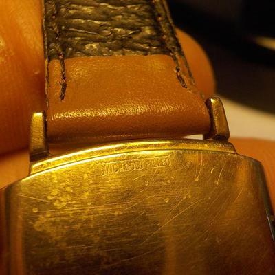 " Elgin Delux Vintage mens wrist watch" Gold.