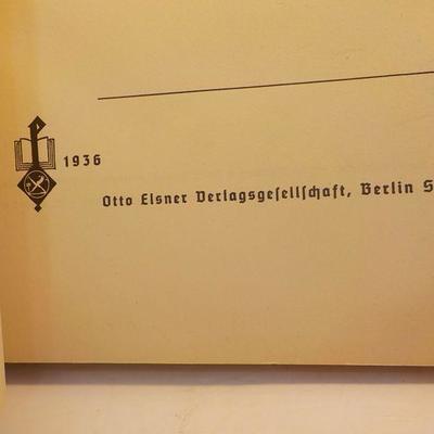 "Der Soldat im Neuen Reich" 1st edition book of WW2 german version. (signed copy)