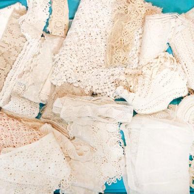 Vintage Lace Collection - Over 20 Pieces