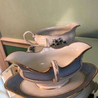 Gravy Boats - Set of 2