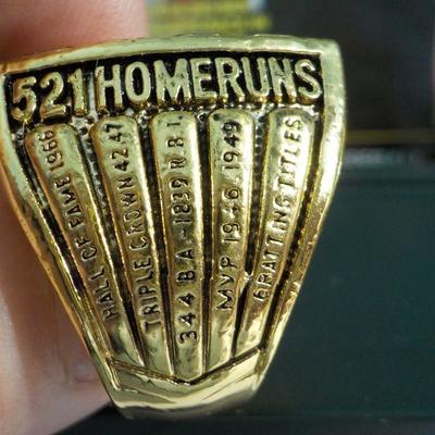 Reproduction of Ted Williams retire ring. 521 Home runs.