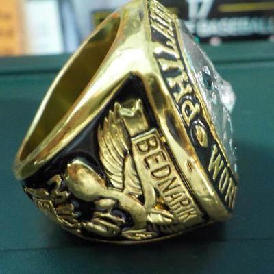 " Philadelphia Eagles Football superbowl reproduction ring.