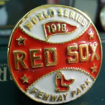 Copy of Red Sox 1918 world series ring. Babe Ruth.